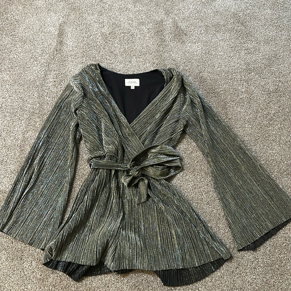 Silver Bell Sleeve Romper